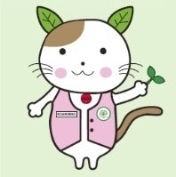 「草の根無償」イメージキャラクター。2017年に誕生。手に草を持ち，世界中の人々に笑顔を届けます。