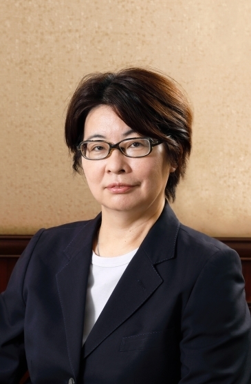 高田真里总领事